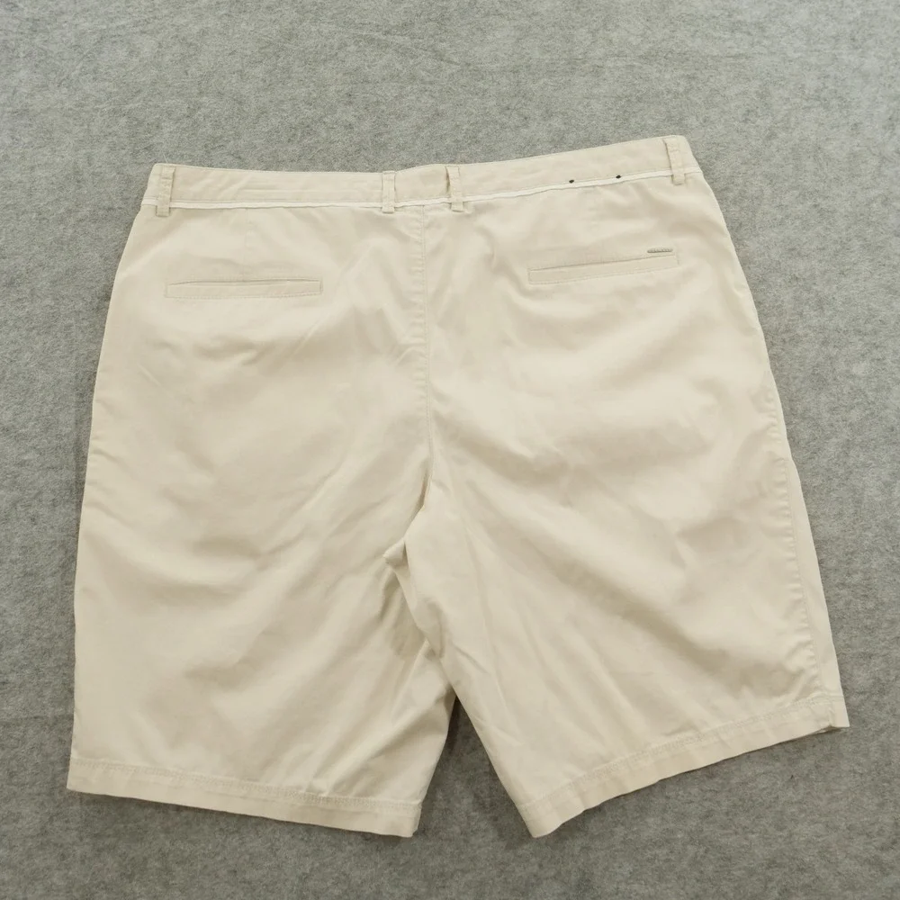 Hugo Boss Shorts Mens 38 Beige Flat Front Chinos Mid Rise Logo Casual